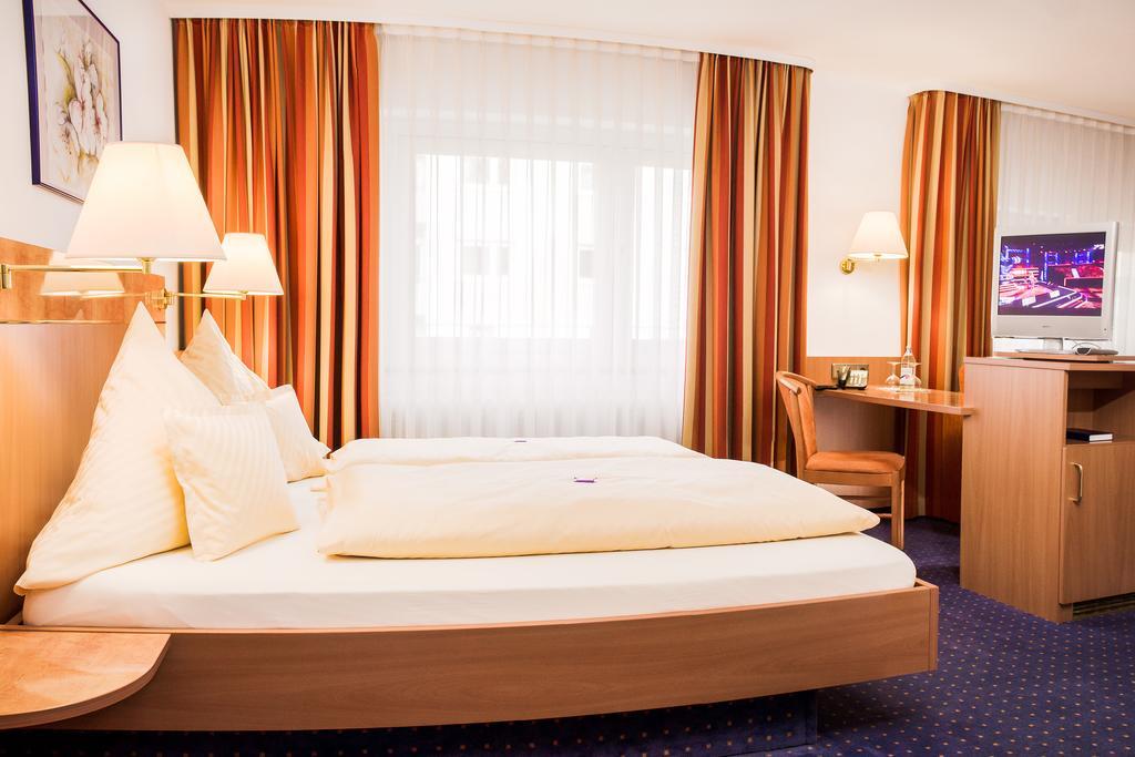 Hydepark Hotel Haidkapelle Luaran gambar